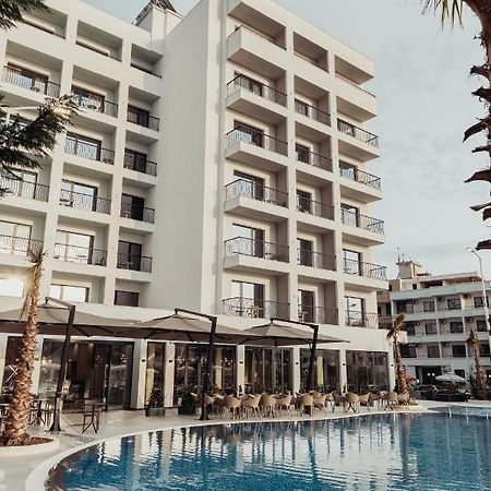 Delight Hotel & Spa Golem  Bagian luar foto